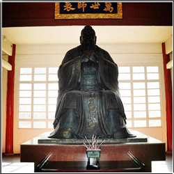 萬人師表孔子像
